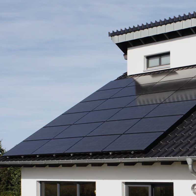 Installazione pannello fotovoltaico